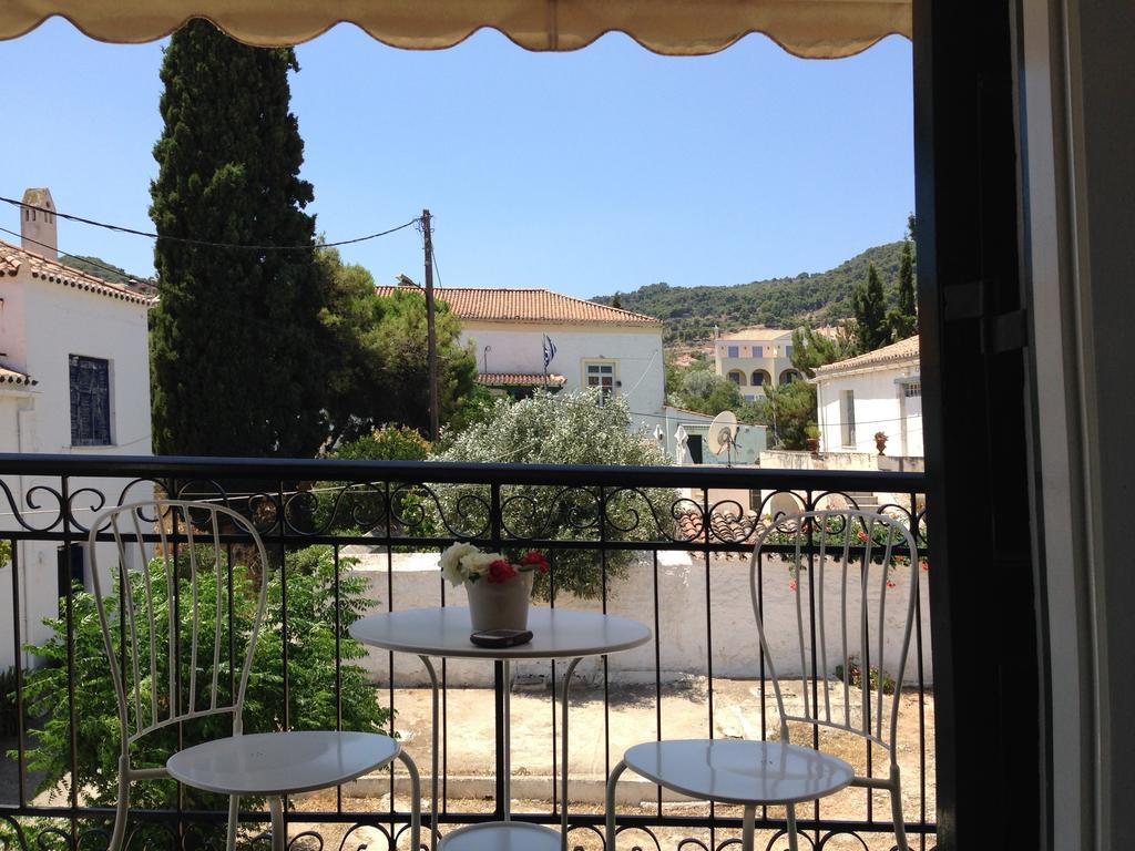 Villa Anesis Spetses Town Екстер'єр фото