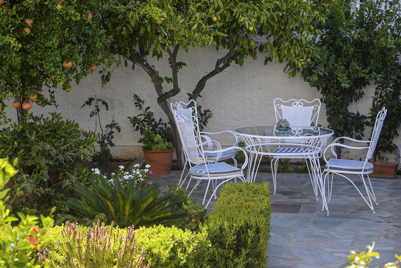 Villa Anesis Spetses Town Екстер'єр фото